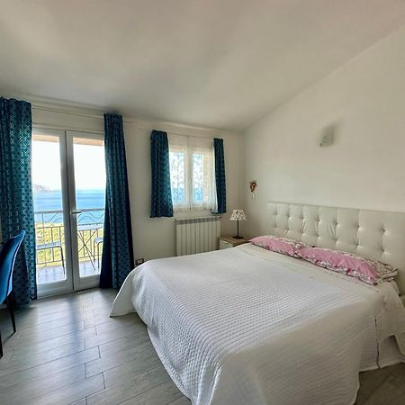 Bed and Breakfast Blue Sky House Таорміна Екстер'єр фото